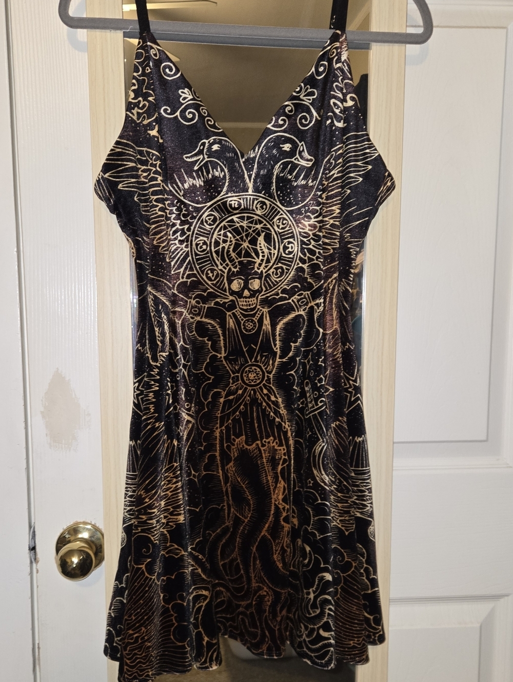 BM Nascentes Morimur Velvet Mini Strappy - Picture 2 of 4